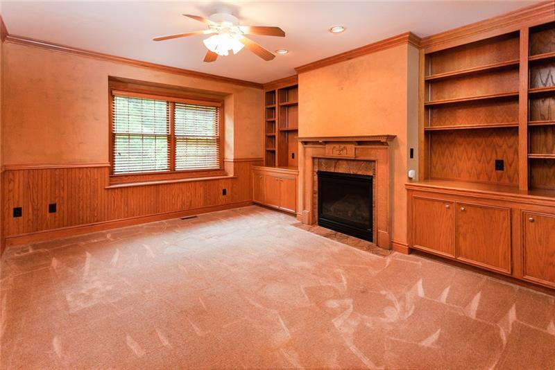 520 Farndale Road Pittsburgh, PA 15238 - Photo 10 of 21 Main level den with gas fireplace
