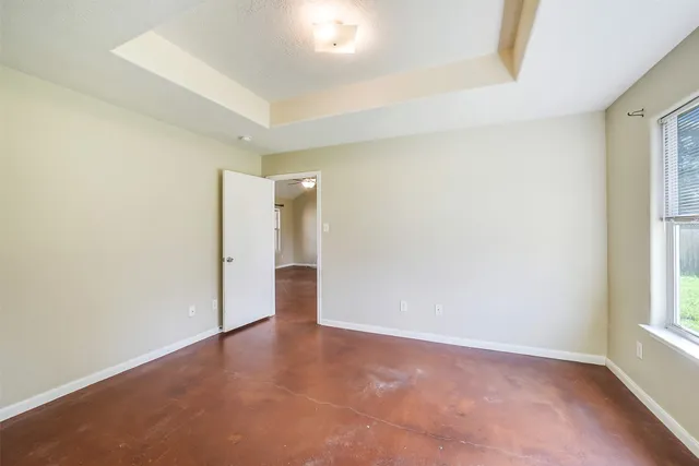 $180,000 | 16228 Sun View Lane, Conroe, TX 77302