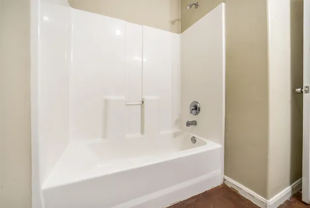 $180,000 | 16228 Sun View Lane, Conroe, TX 77302