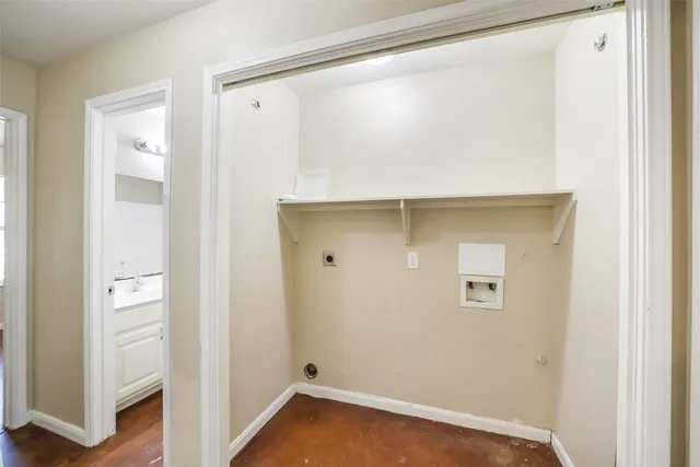 $180,000 | 16228 Sun View Lane, Conroe, TX 77302