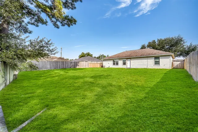 $180,000 | 16228 Sun View Lane, Conroe, TX 77302