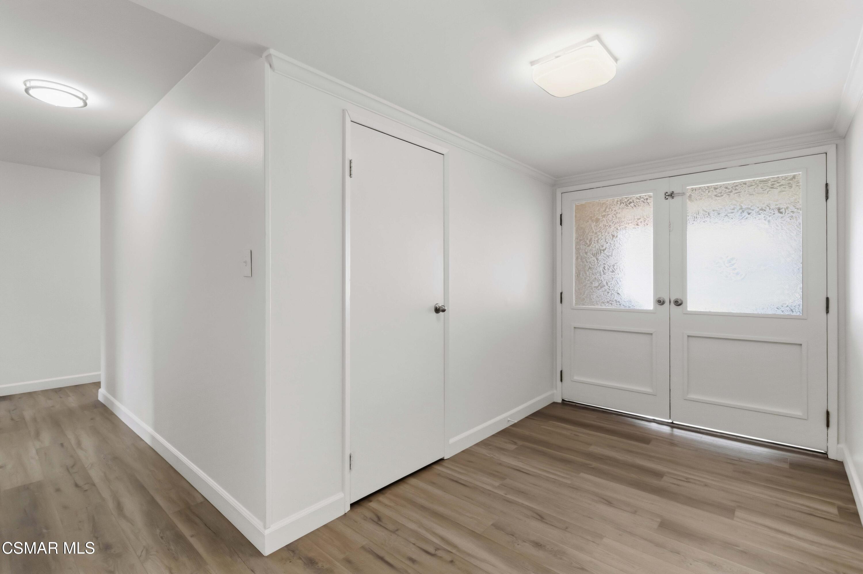 6456 Menlo Street, Unit STREET Simi Valley, CA 93063 - Photo 6 of 27 008