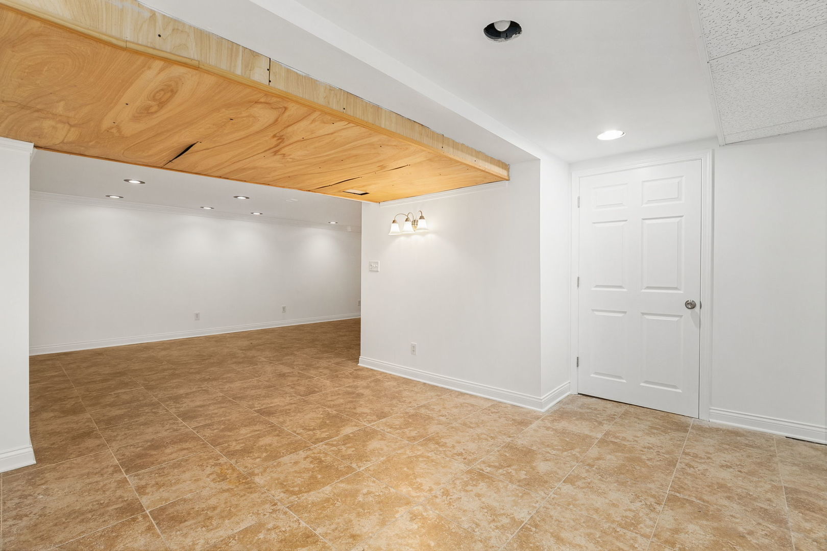 36W525 Wild Rose Road St. Charles, IL 60174 - Photo 25 of 39 a view of an empty room