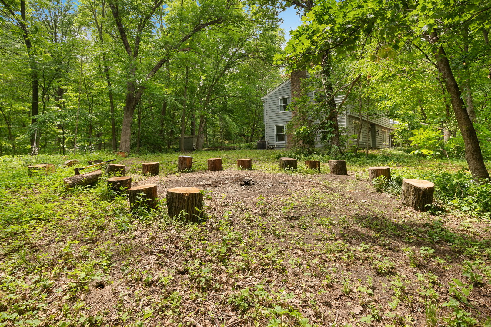 36W525 Wild Rose Road St. Charles, IL 60174 - Photo 36 of 39 a garden view with a seating space