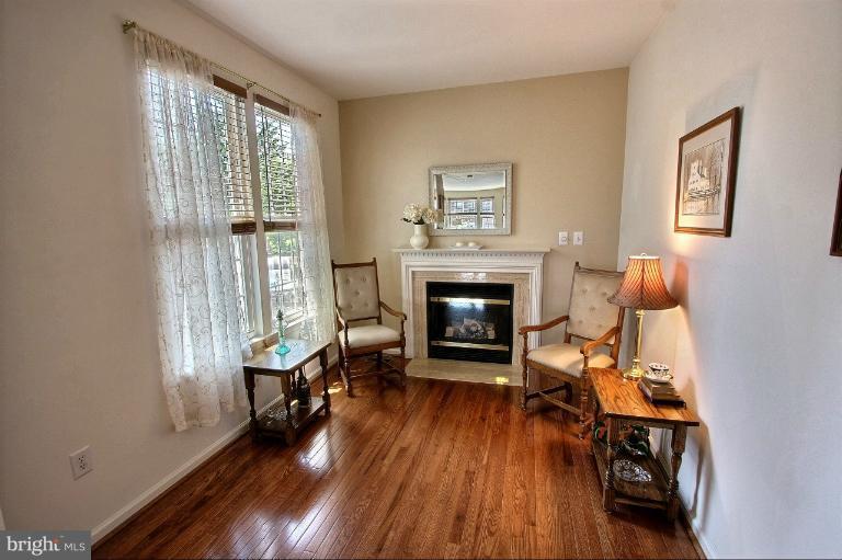 18202 Coachmans Road Germantown, MD 20874 - Photo 26 of 28 Family Room
