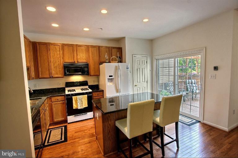18202 Coachmans Road Germantown, MD 20874 - Photo 4 of 28 Additional kitchen view