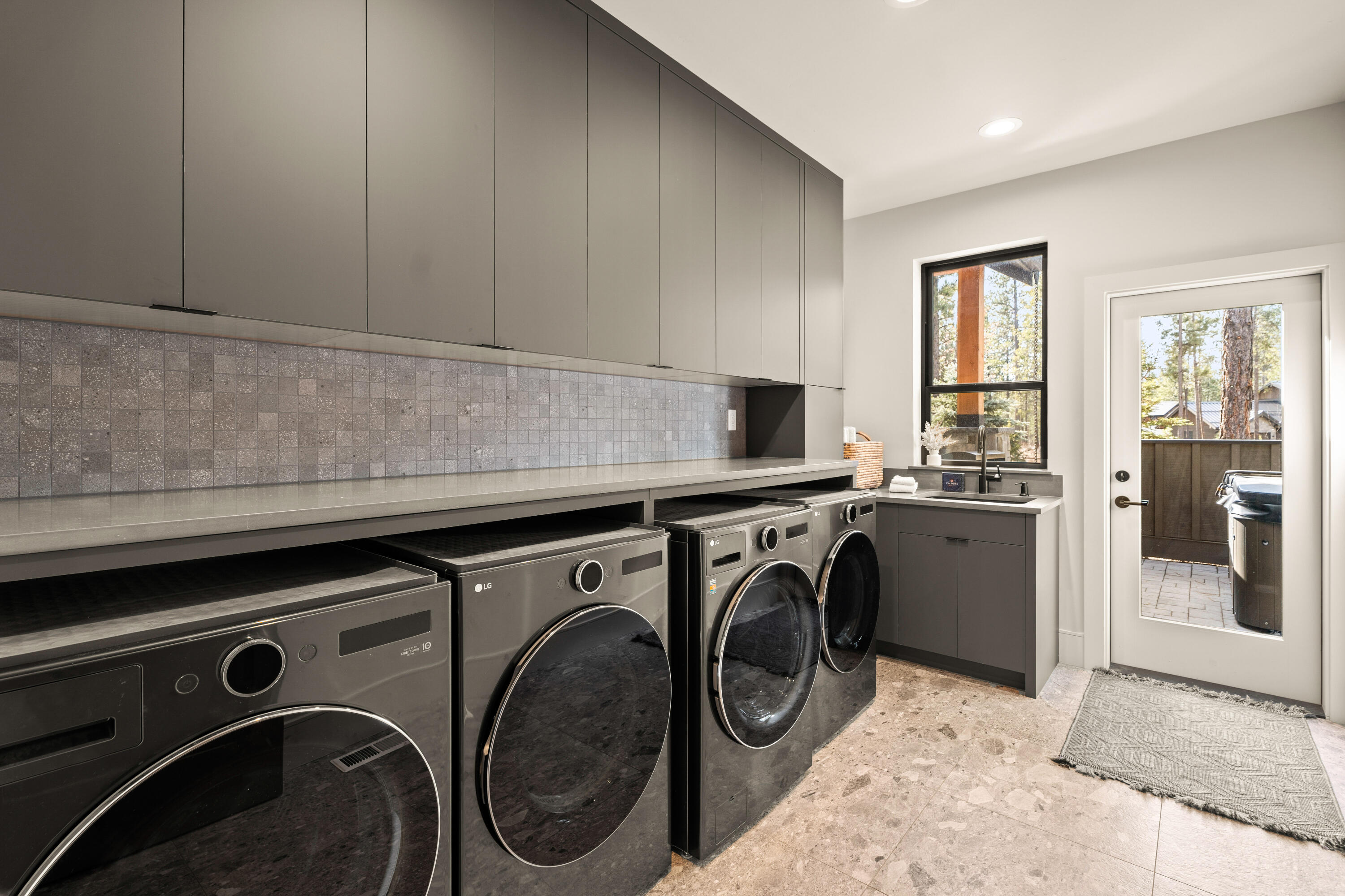 56350 Mirror Rock Loop, Unit 360 Bend, OR 97707 - Photo 57 of 86 52-Laundry Room