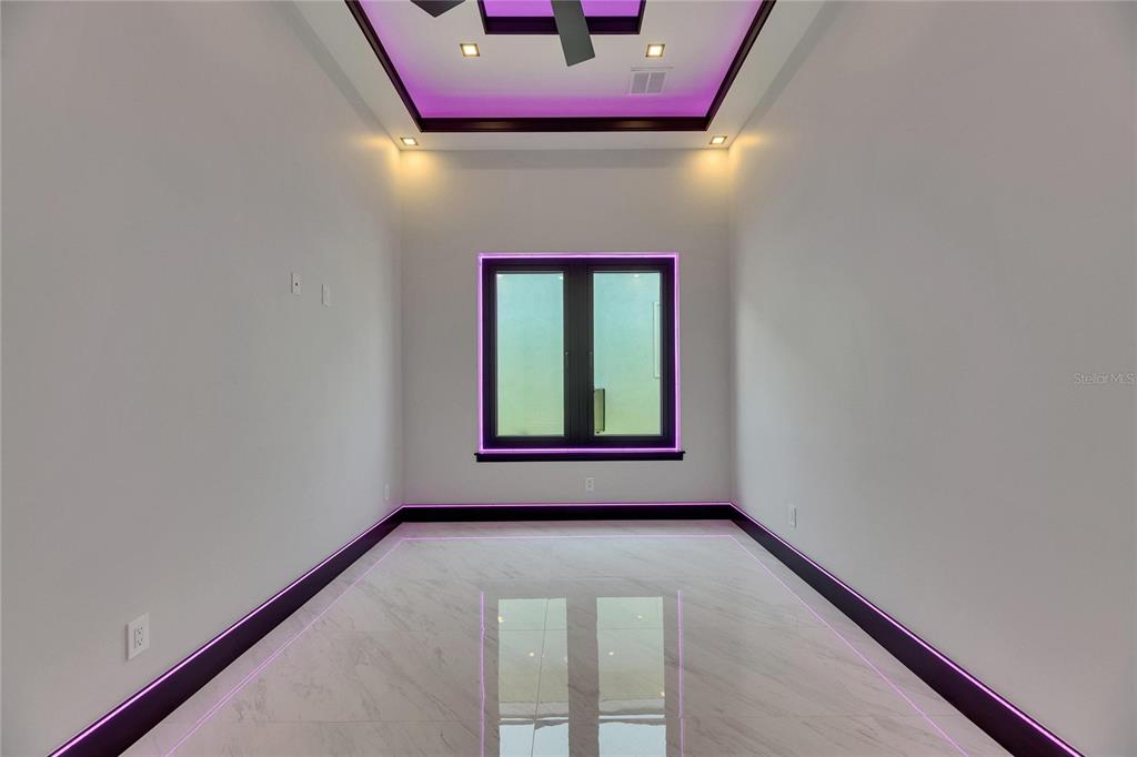 6532 Simone Shores Circle Apollo Beach, FL 33572 - Photo 18 of 86