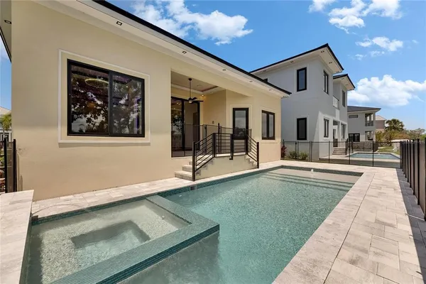 $1,029,000 | 6532 Simone Shores Circle, Apollo Beach, FL 33572