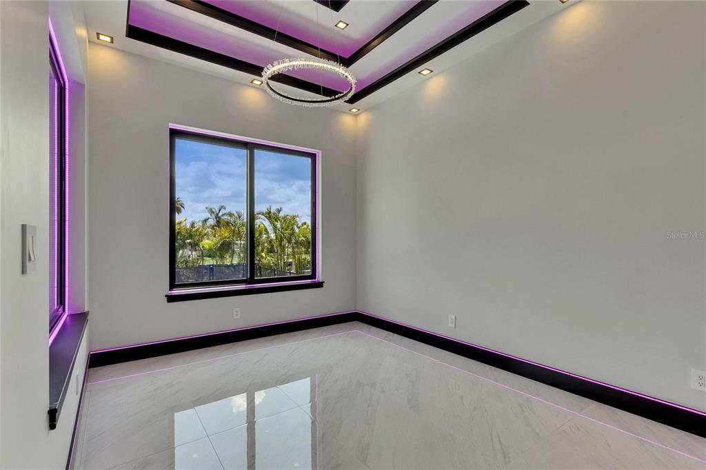 6532 Simone Shores Circle Apollo Beach, FL 33572 - Photo 29 of 86 a view of an empty room with a window