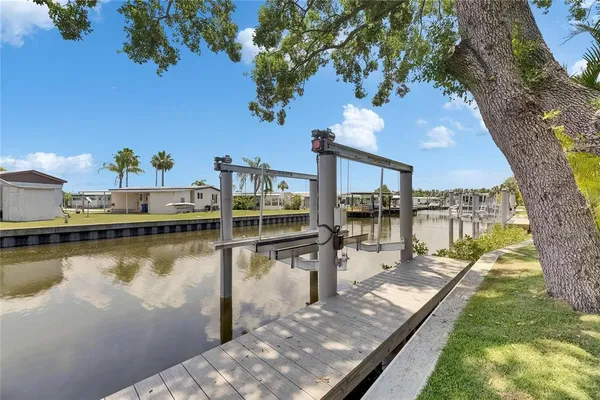 $1,029,000 | 6532 Simone Shores Circle, Apollo Beach, FL 33572