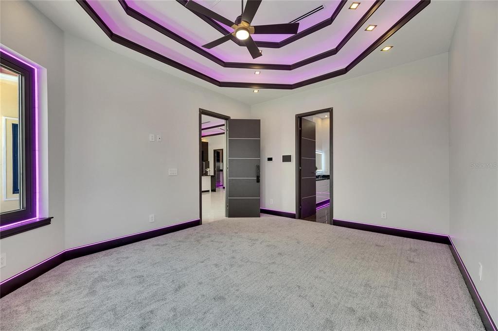 6532 Simone Shores Circle Apollo Beach, FL 33572 - Photo 46 of 86 a view of a room with wooden floor