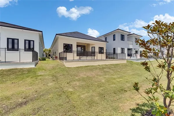 $1,029,000 | 6532 Simone Shores Circle, Apollo Beach, FL 33572