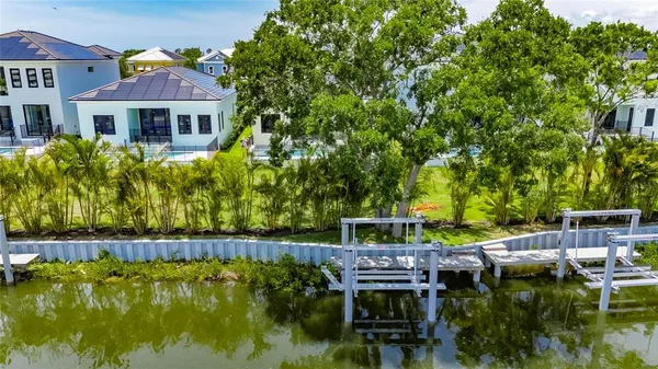 $1,029,000 | 6532 Simone Shores Circle, Apollo Beach, FL 33572