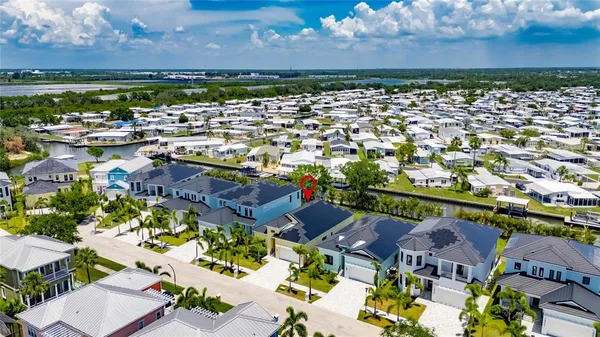 $1,029,000 | 6532 Simone Shores Circle, Apollo Beach, FL 33572