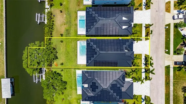 $1,029,000 | 6532 Simone Shores Circle, Apollo Beach, FL 33572