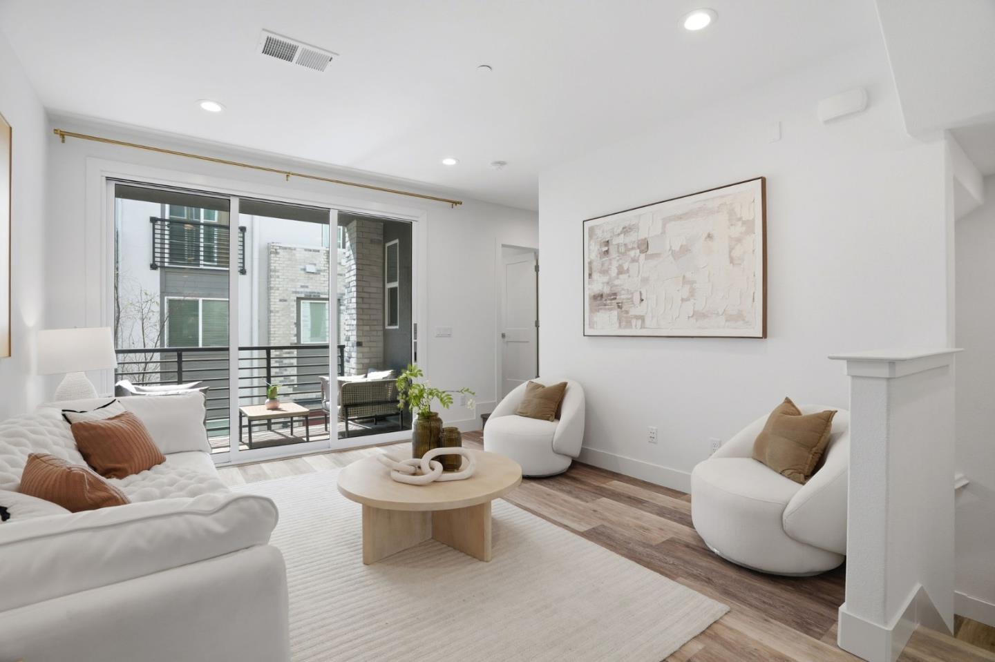 3380 Router Common Fremont, CA 94538 - Photo 4 of 32