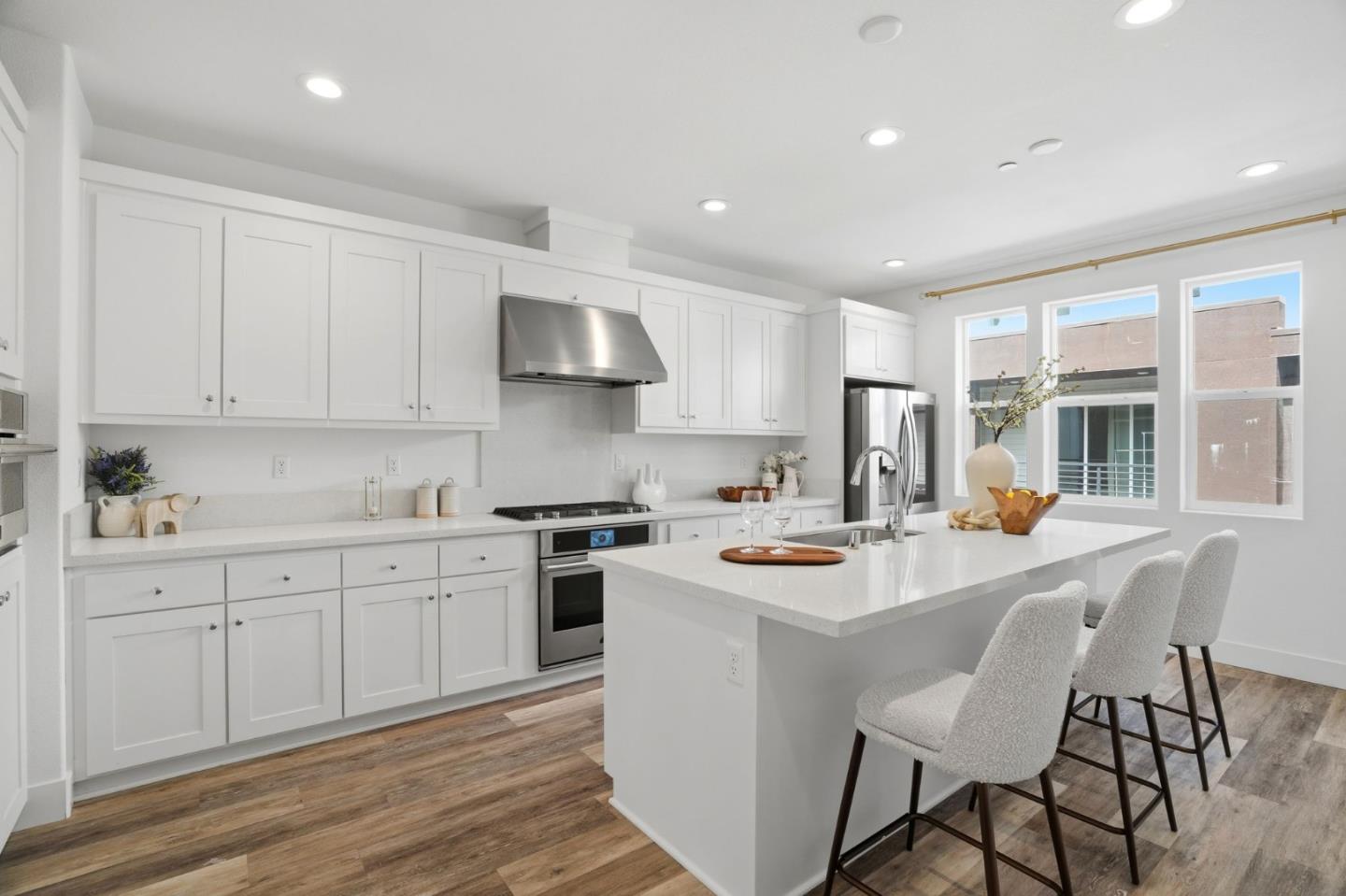 3380 Router Common Fremont, CA 94538 - Photo 9 of 32