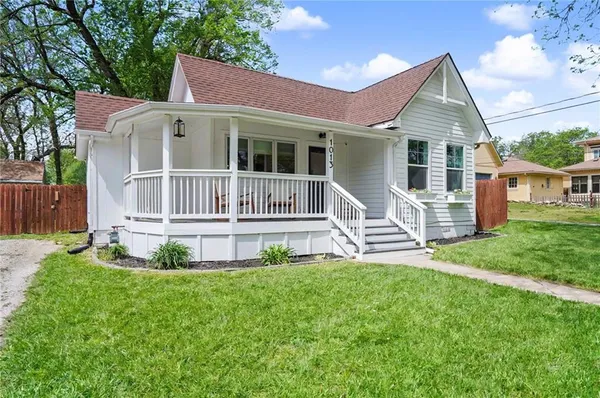 $219,900 | 1013 7th Street, Baldwin City, KS 66006