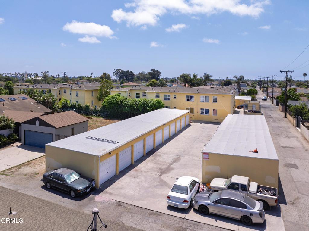 161 West Juniper Street Oxnard, CA 93033 - Photo 7 of 11 Garages at Rear of Site