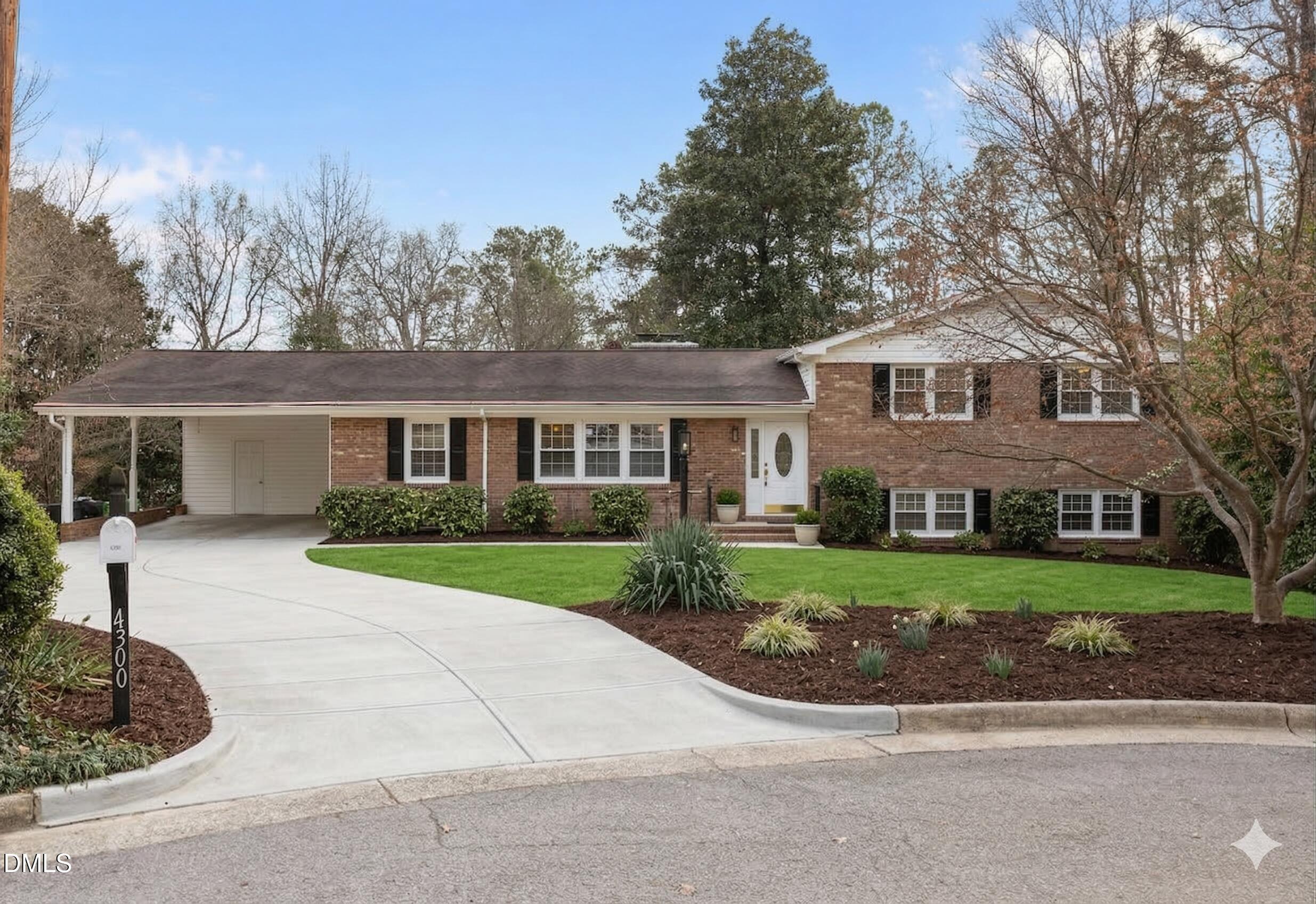 4300 Edgehill Court Raleigh, NC 27612 - Photo 2 of 40