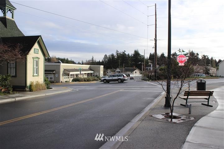 470 Spring Street, Unit 301 Friday Harbor, WA 98250 - Photo 8 of 21 Gallery Image 8