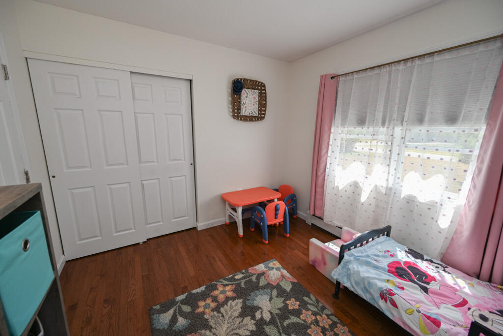 72 Nottingham Way Brewer, ME 04412 - Photo 20 of 47 Bedroom 3