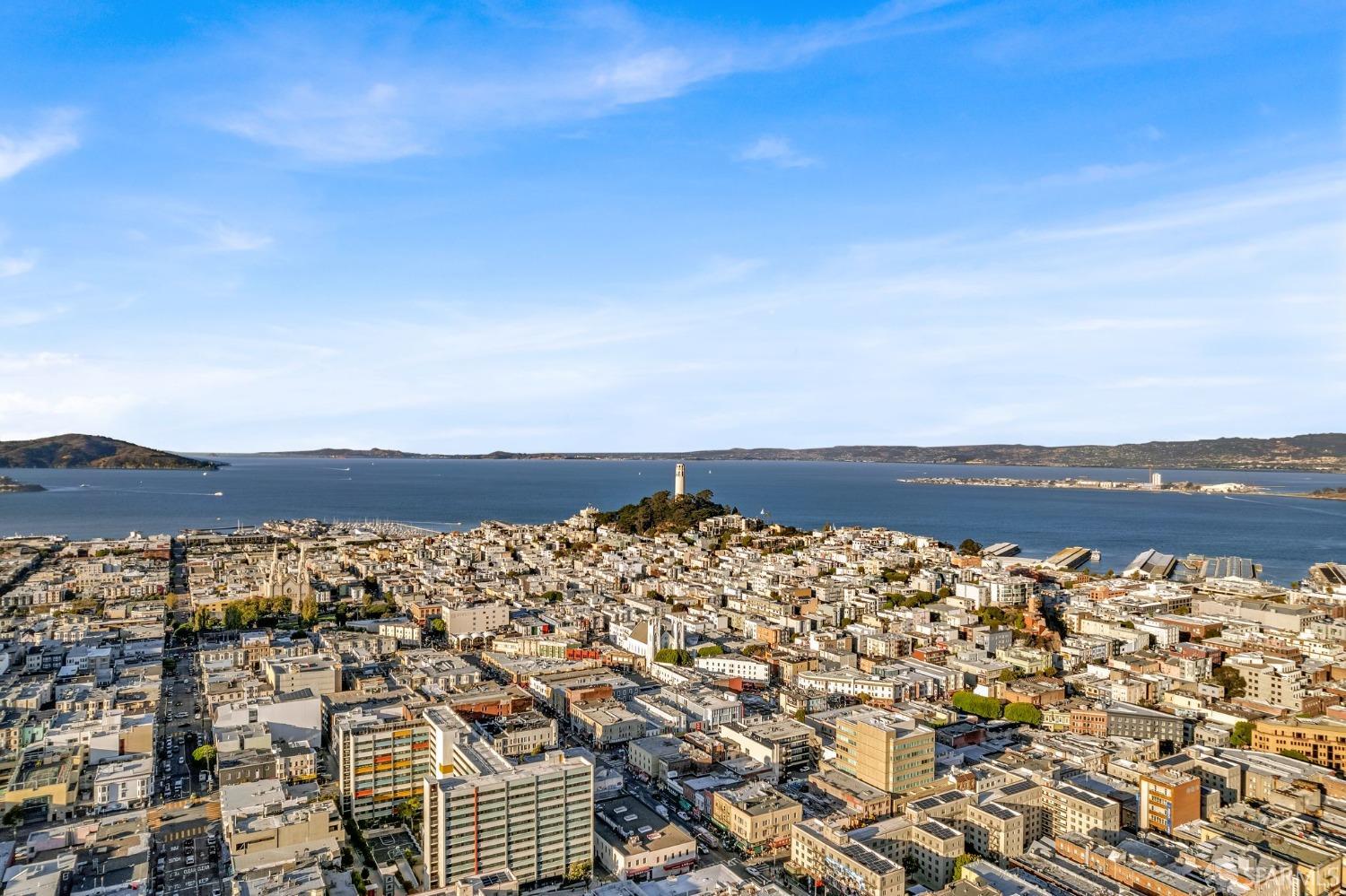 1049 Clay Street San Francisco, CA 94108 - Photo 25 of 28 a view of a city