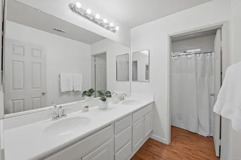 $1,075,000 | 560 Via Del Caballo, San Marcos, CA 92078