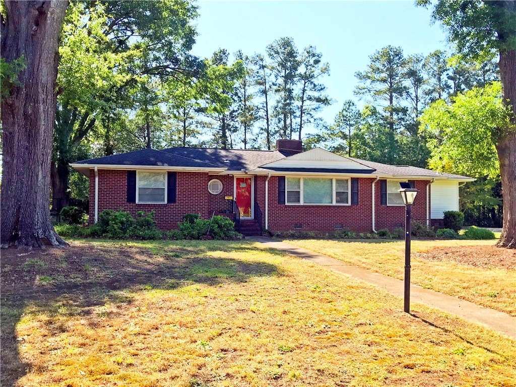 1803 Boulevard Heights Anderson, SC 29621 - Photo 1 of 32