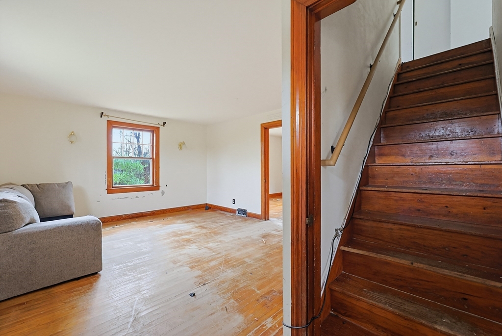 321 Townsend Hill Road Townsend, MA 01469 - Photo 18 of 34 Gallery Image 18