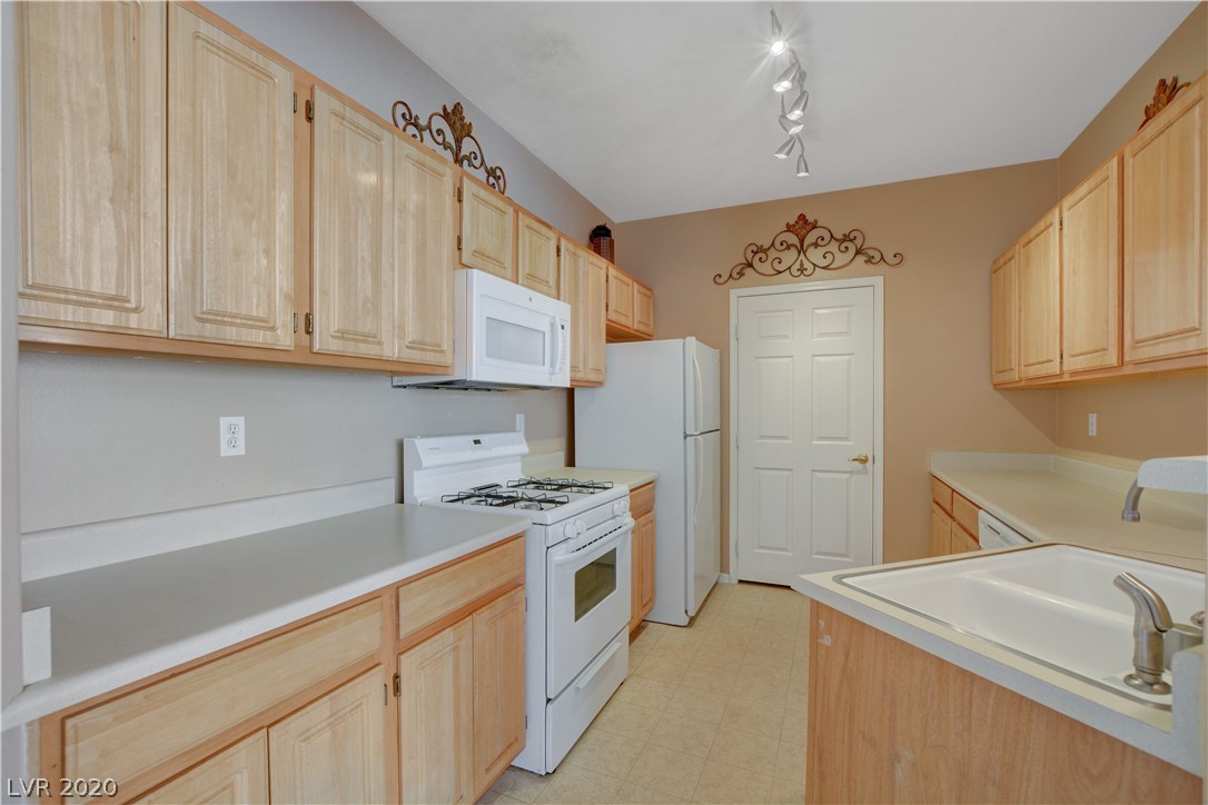8555 West Russell Road, Unit 2104 Las Vegas, NV 89113 - Photo 10 of 30 Gallery Image 10