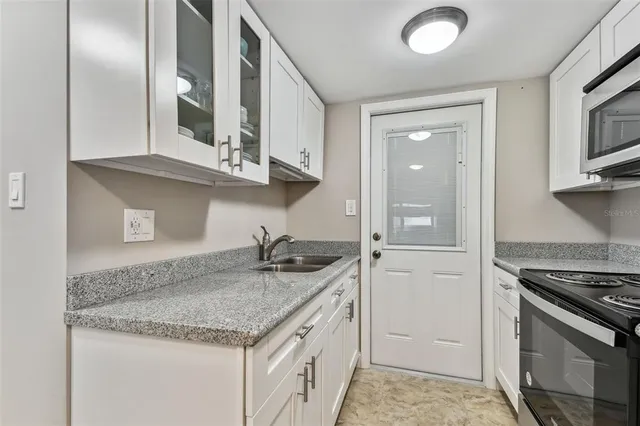 $1,200 | 7701 Starkey Road, Unit 105, Seminole, FL 33777