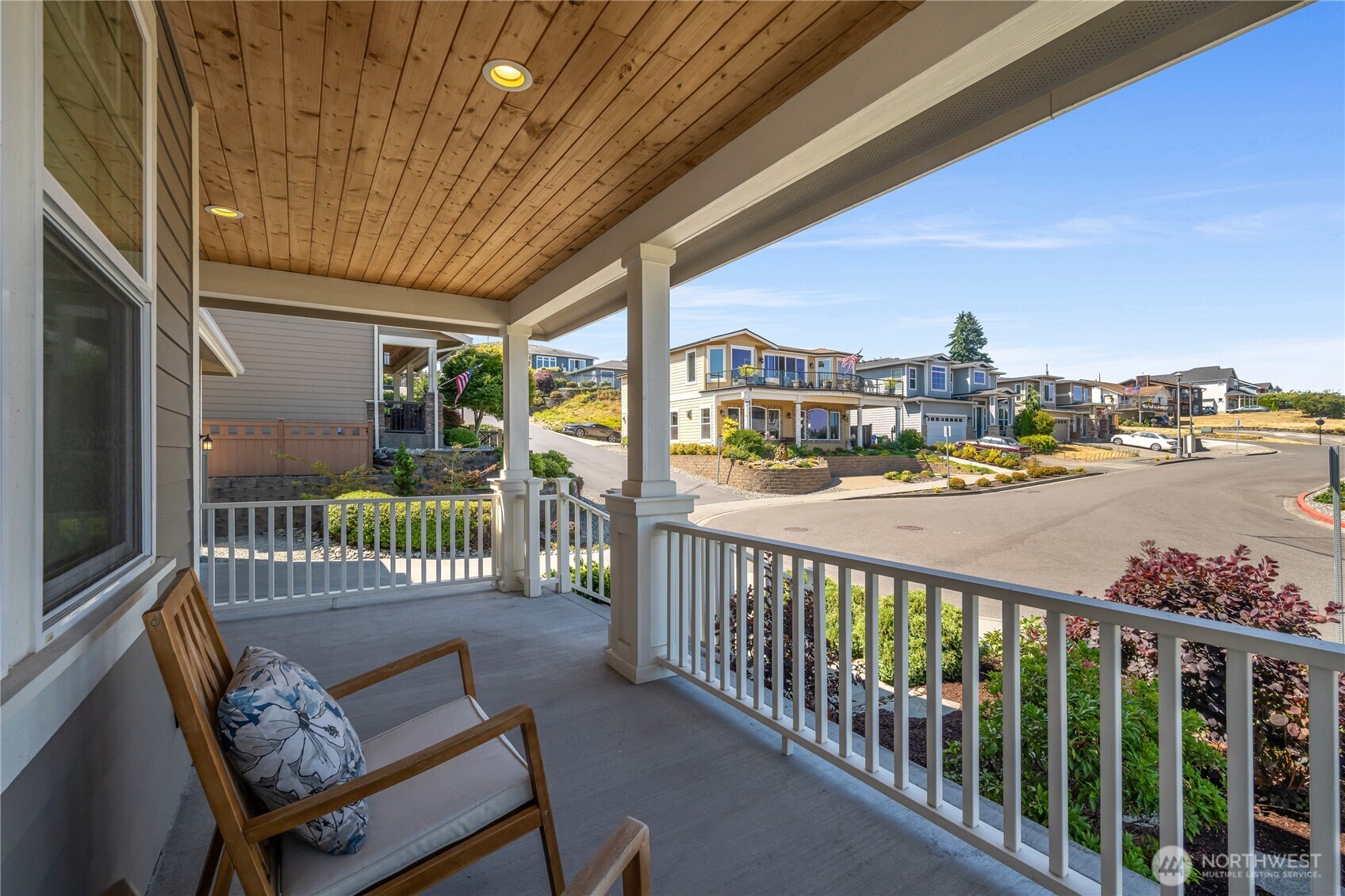 5013 North Villard Street Ruston, WA 98407 - Photo 3 of 40 Gallery Image 3