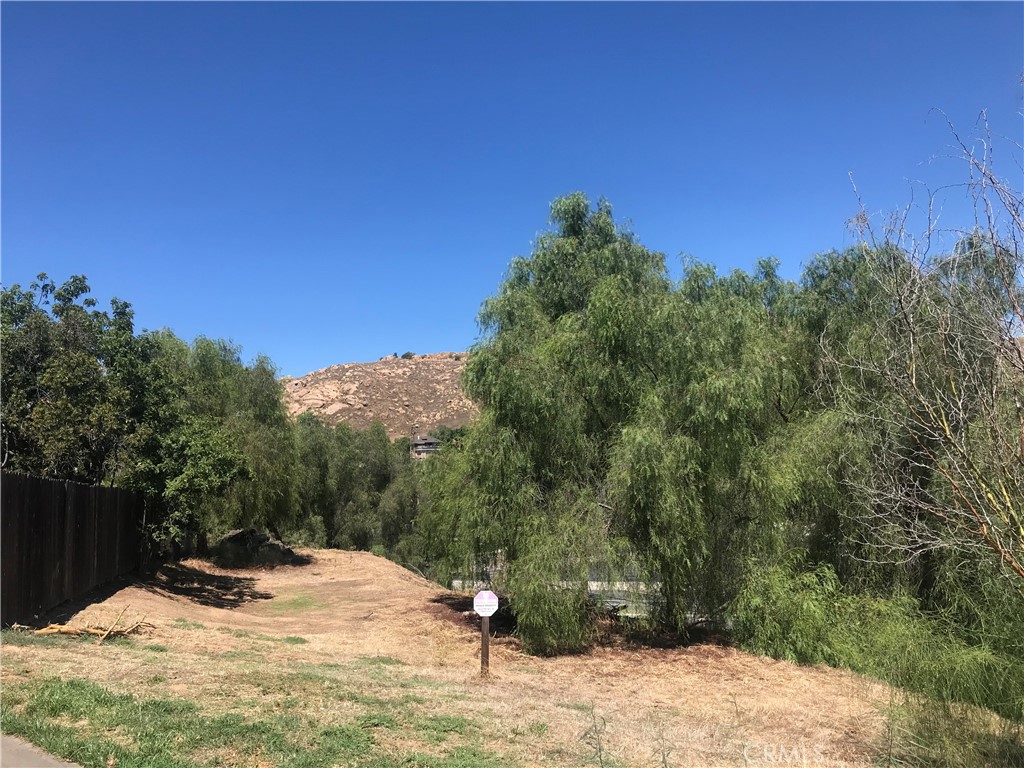 0 Alta Vista Drive Riverside, CA 92506 - Photo 1 of 4 a view of a backyard of a house