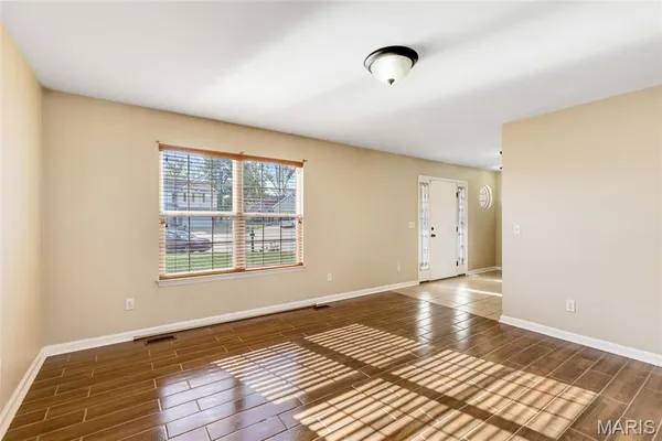 $499,999 | 672 Berrywine Lane, Arnold, MO 63010