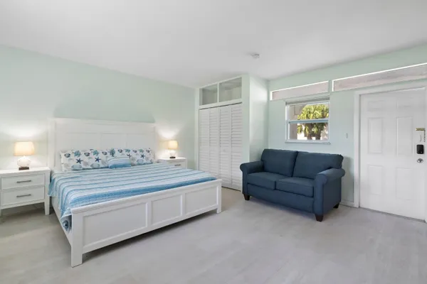 $1,950 | 670 Hernando Street, Unit B, Fort Pierce, FL 34949