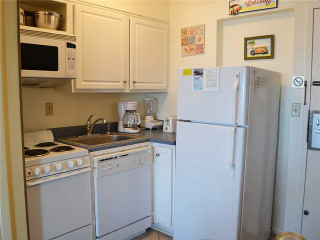 375 Plantation Road, Unit 5202 Gulf Shores, AL 36542 - Photo 5 of 8 Kitchen