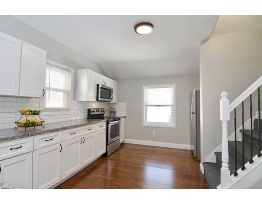 97 Wellington Street Springfield, MA 01109 - Photo 4 of 30 Gallery Image 4