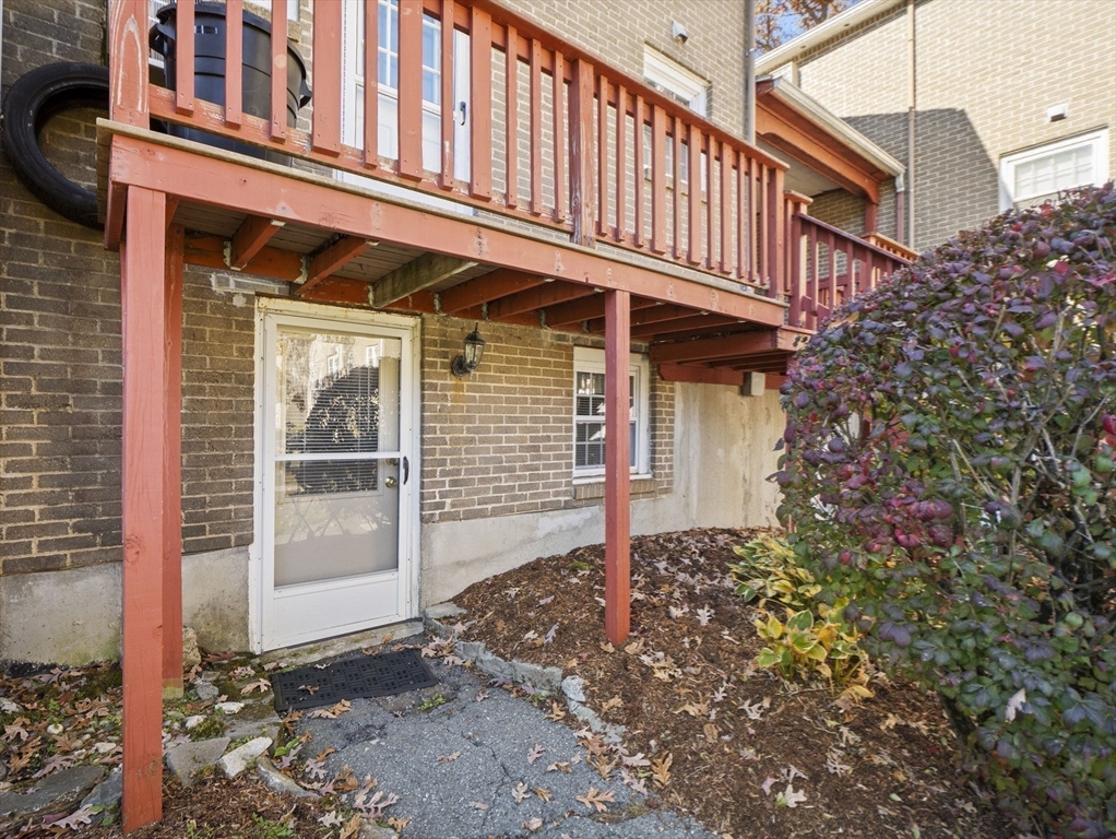 17 Cannongate Road, Unit 87 Tyngsborough, MA 01879 - Photo 34 of 39 a front view of a building