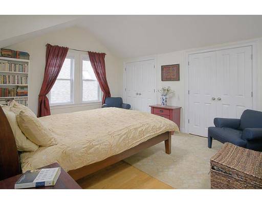 100 Brook Street, Unit 100 Brookline, MA 02445 - Photo 3 of 4 Gallery Image 3
