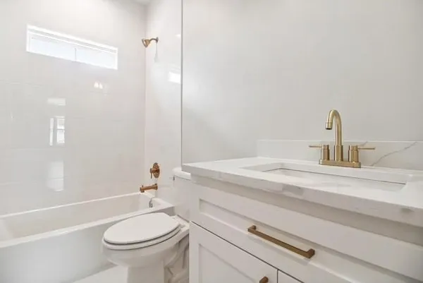 $385,880 | 727 Minor Street, Kenner, LA 70062