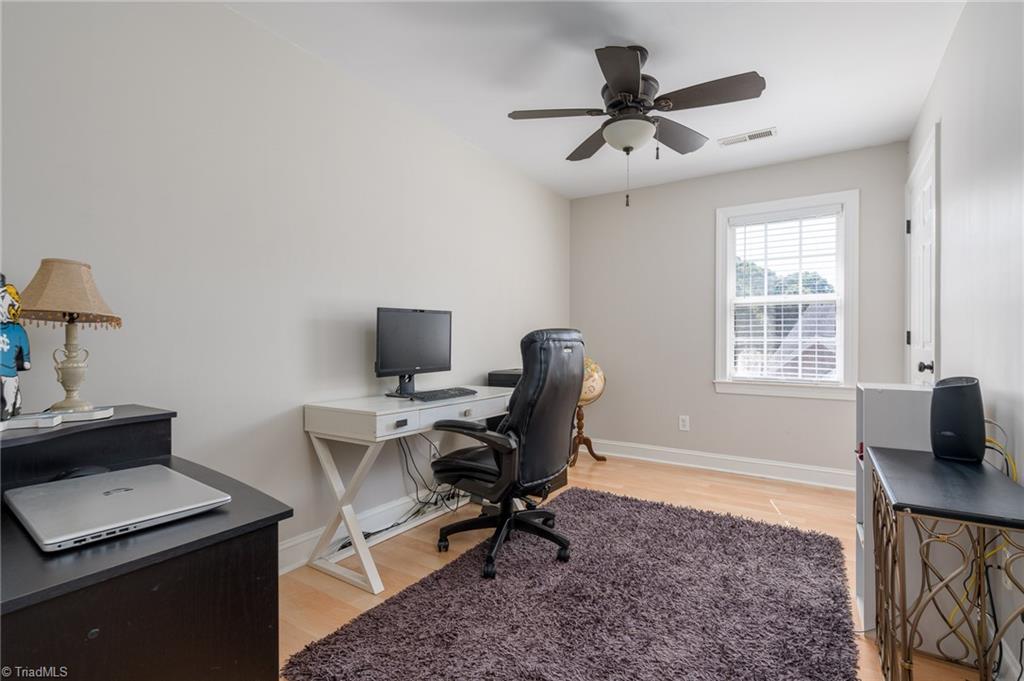 3096 Sedgefield Gate Road Greensboro, NC 27407 - Photo 22 of 34