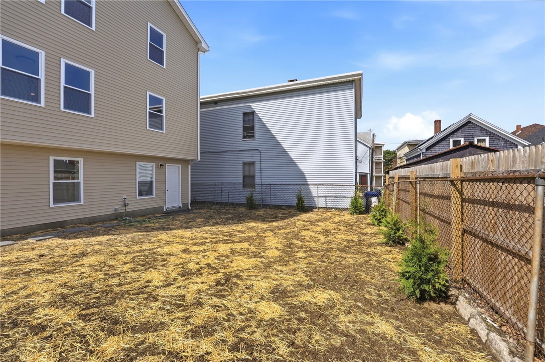 37 Webb Street Pawtucket, RI 02860 - Photo 11 of 50