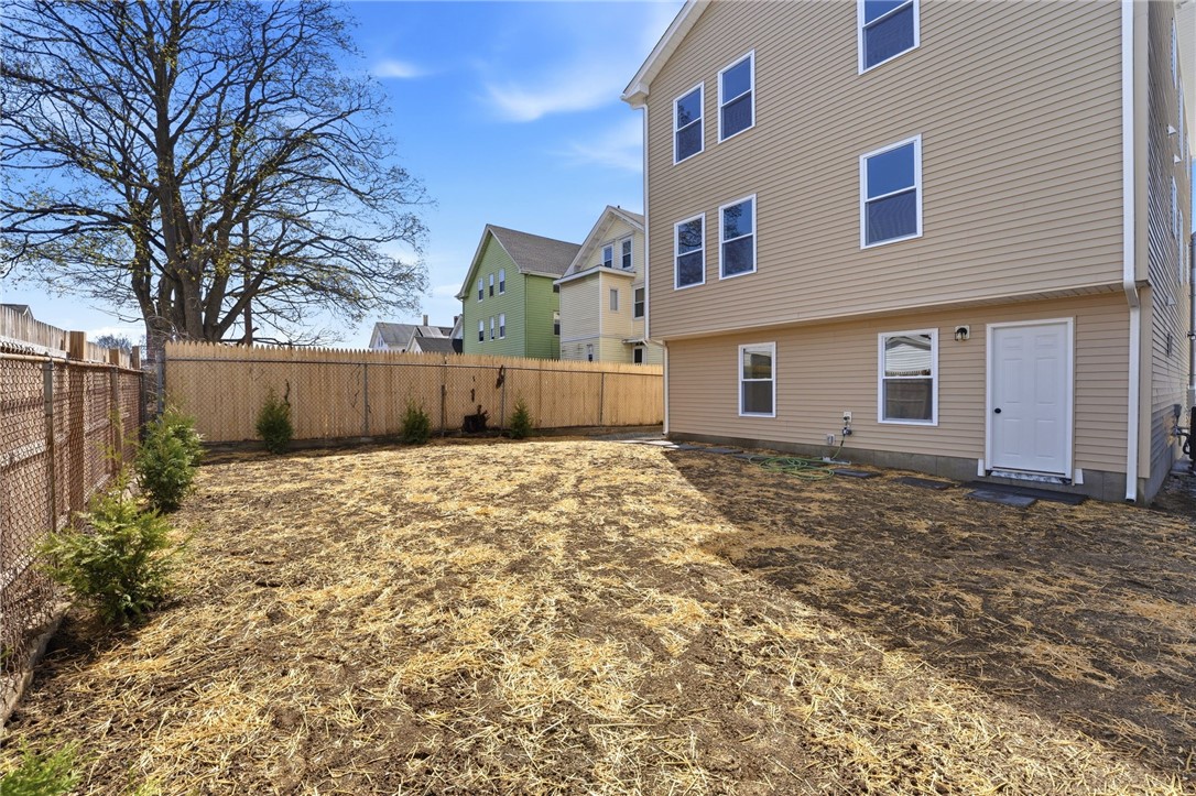 37 Webb Street Pawtucket, RI 02860 - Photo 13 of 50