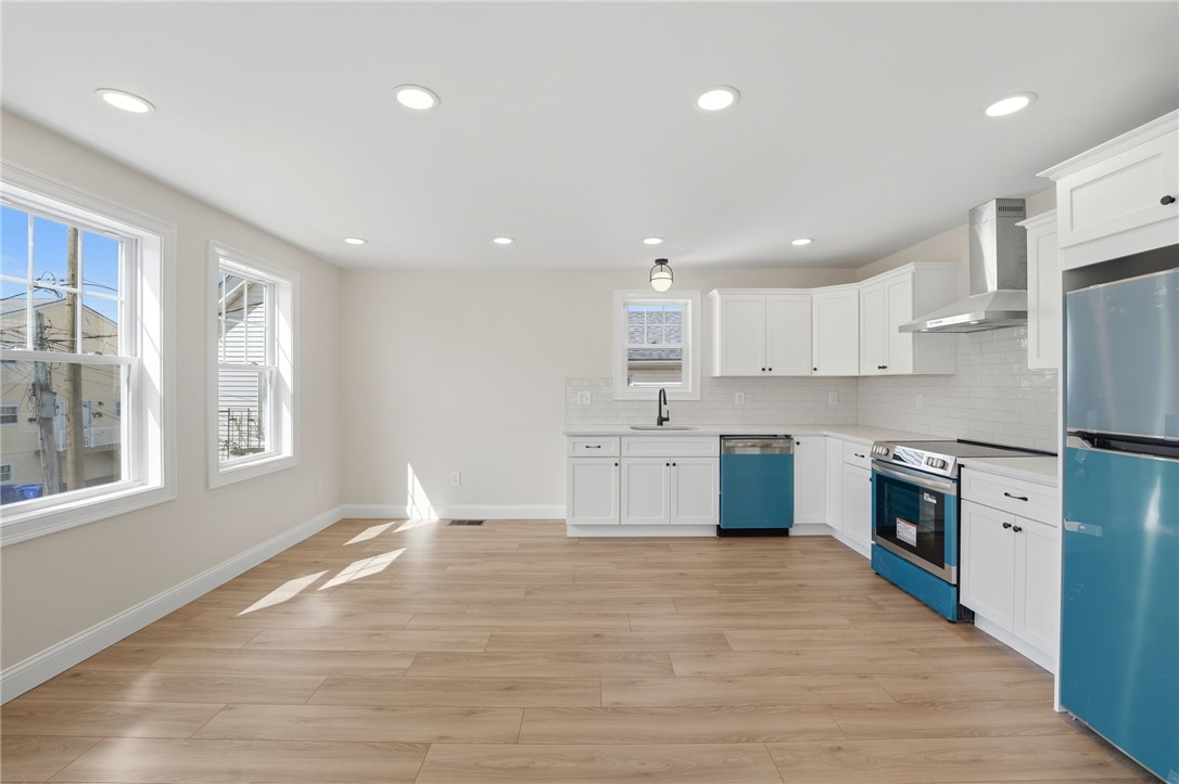 37 Webb Street Pawtucket, RI 02860 - Photo 15 of 50