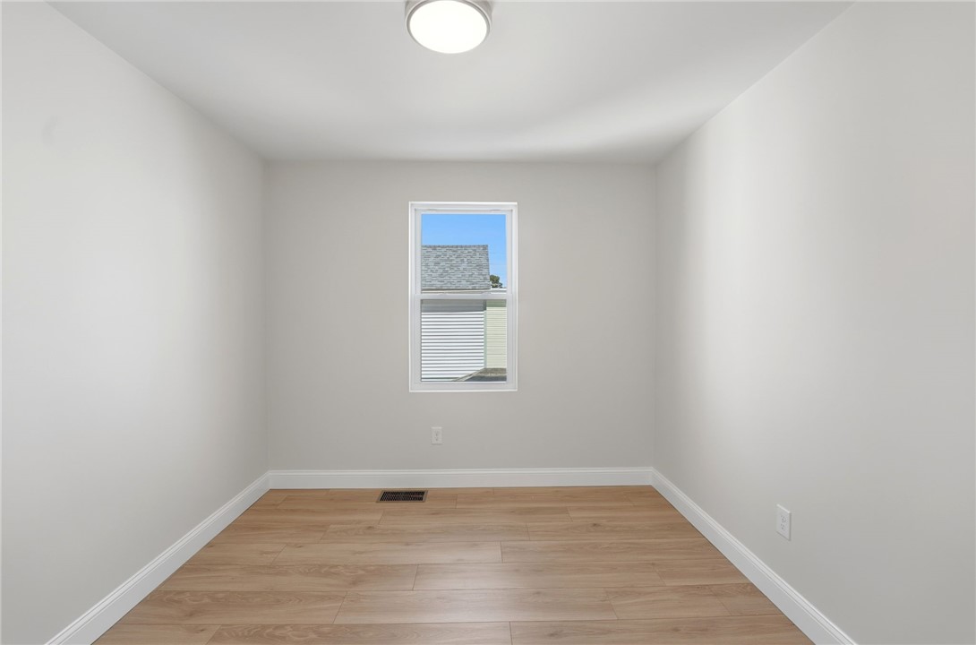 37 Webb Street Pawtucket, RI 02860 - Photo 21 of 50