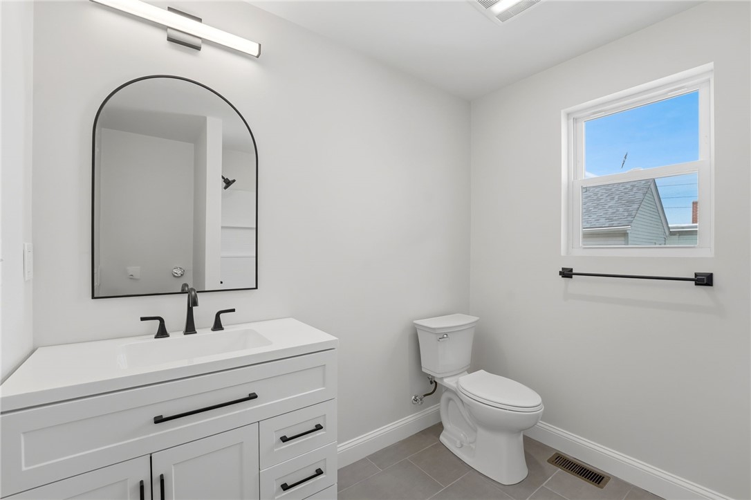 37 Webb Street Pawtucket, RI 02860 - Photo 24 of 50