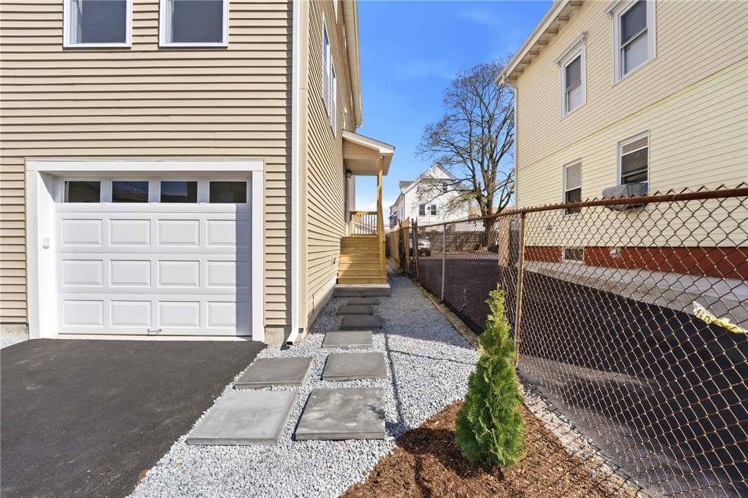 37 Webb Street Pawtucket, RI 02860 - Photo 4 of 50