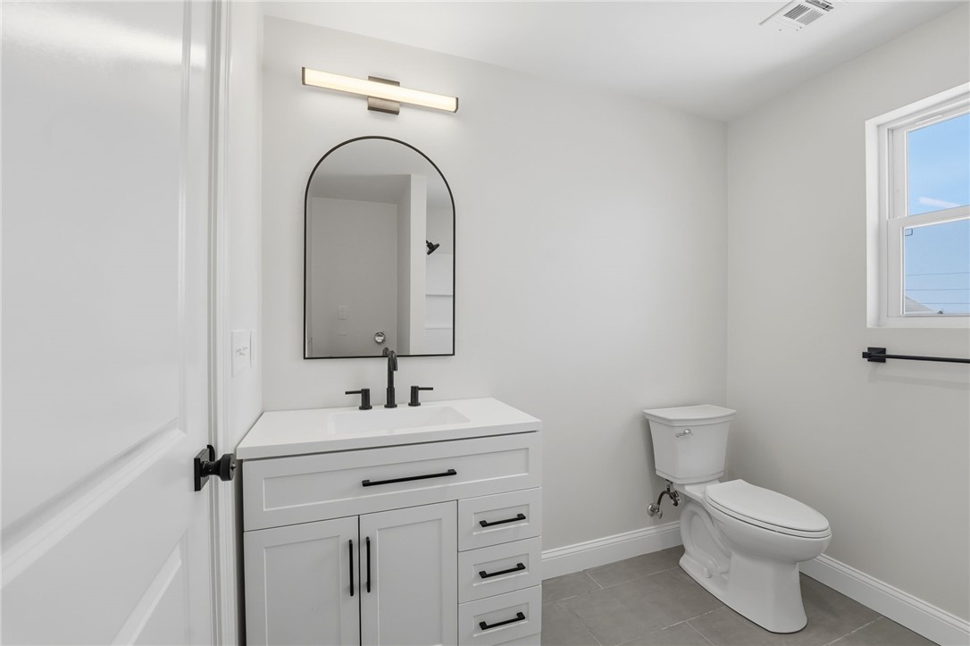 37 Webb Street Pawtucket, RI 02860 - Photo 45 of 50